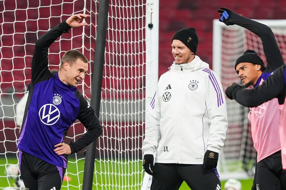 Julian Nagelsmann und Joshua Kimmich haben Spaß beim DFB-Training