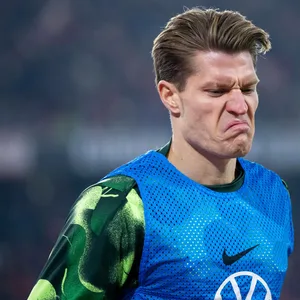 Kevin Behrens guckt verärgert