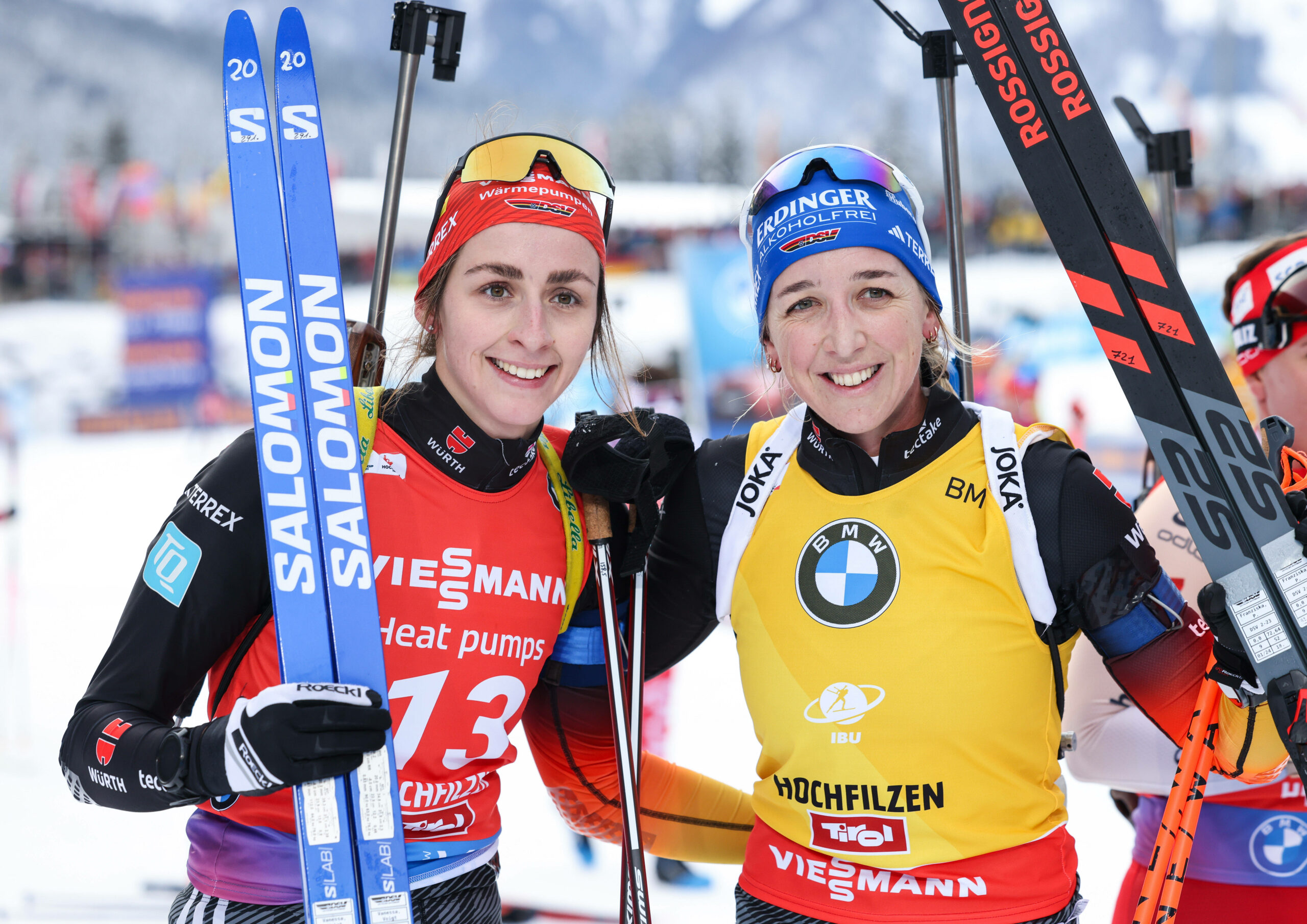 Die beiden Biathletinnen Vanessa Voigt und Franziska Preuß