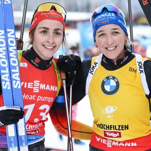 Die beiden Biathletinnen Vanessa Voigt und Franziska Preuß