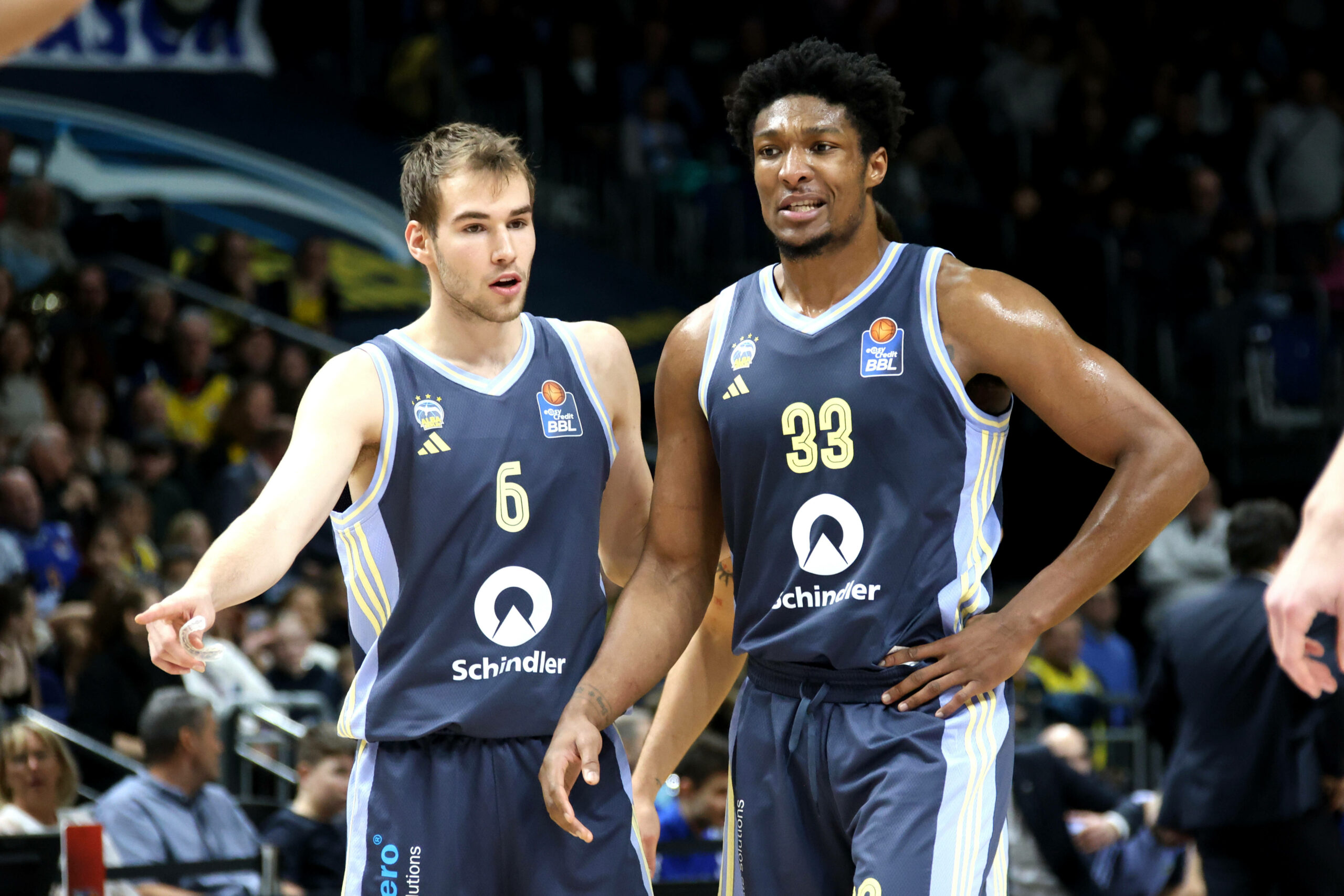 Malte Delow und David McCormack von Alba Berlin