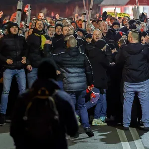 Die Dortmunder Fans beim Fanmarsch in Bologna