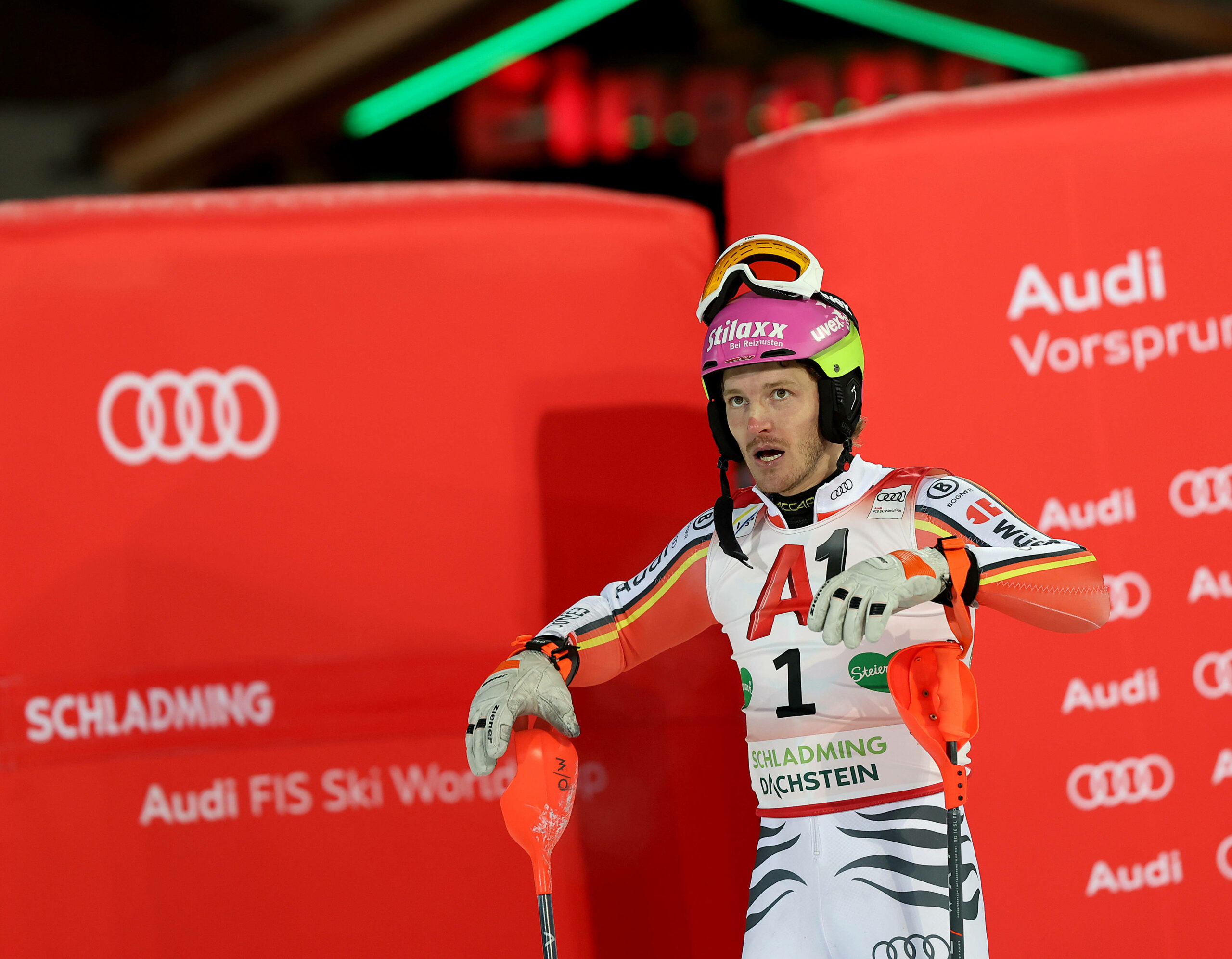 Linus Straßer im Ziel beim Slalom von Schladming