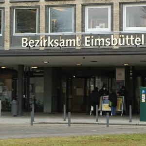 Das Bezirksamt Eimsbüttel am Grindelberg
