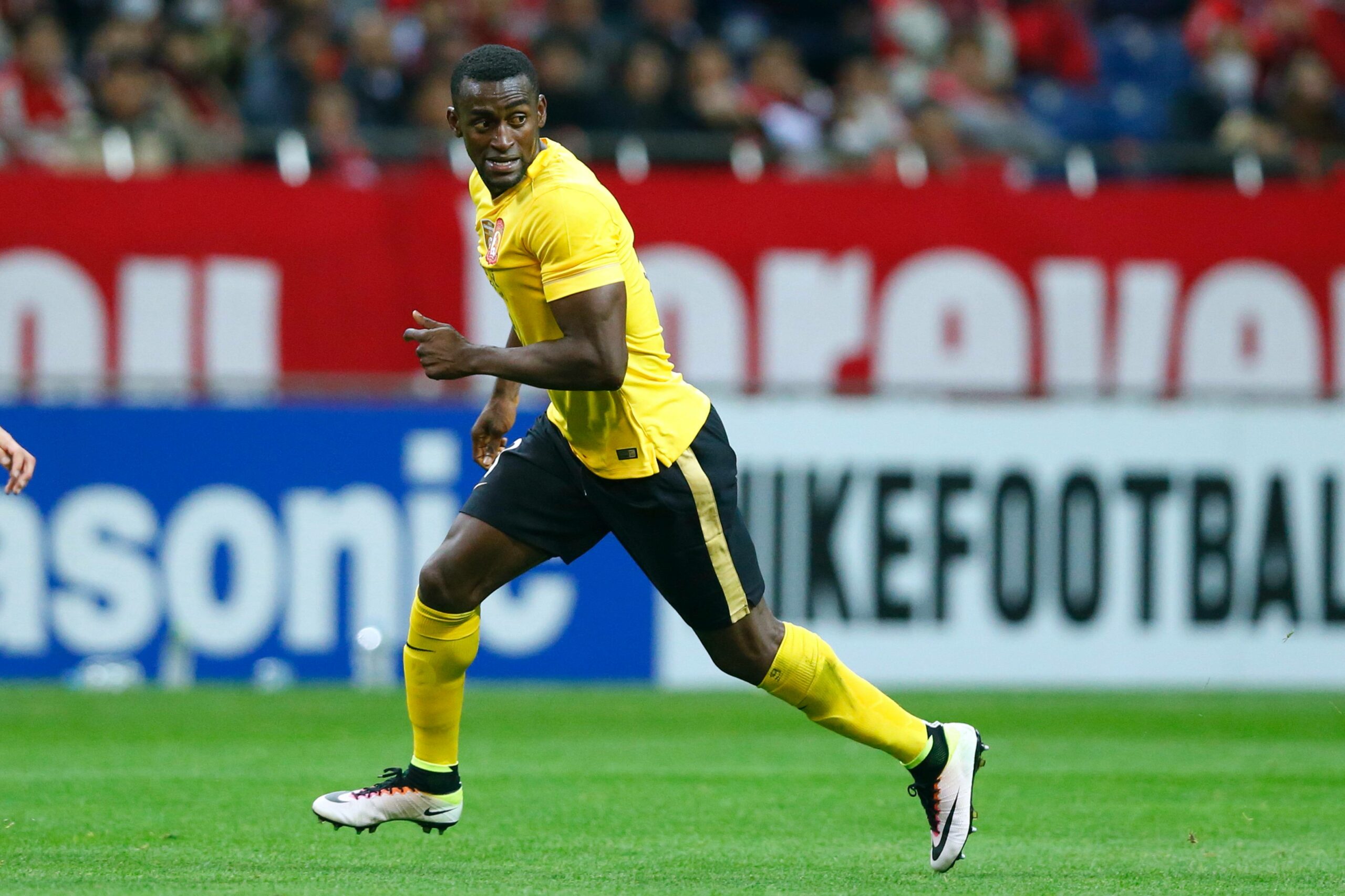 Jackson Martinez im Trikot von Guangzhou Evergrande