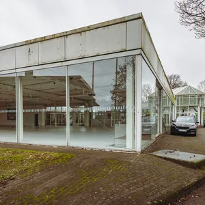 Die ehemalige Fiat-Fläche am Nedderfeld steht bereits seit über zwei Jahren leer.