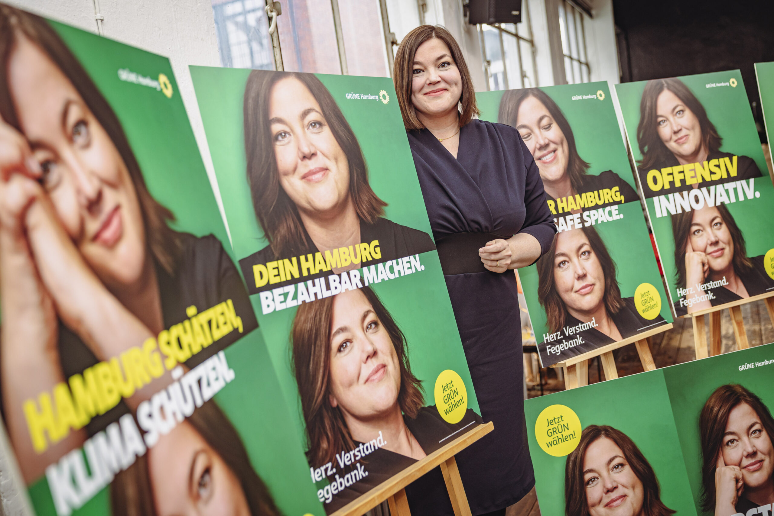 Katharina Fegebank und ihre Wahlplakate