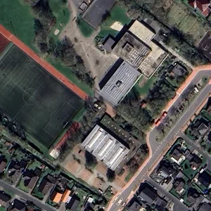 Die Oberschule Sande: Hier soll eine Gruppe von Mädchen eine Mitschülerin krankenhausreif geprügelt haben.