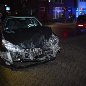 Ein Unfall in Schwarzenbek forderte zwei Verletzte.