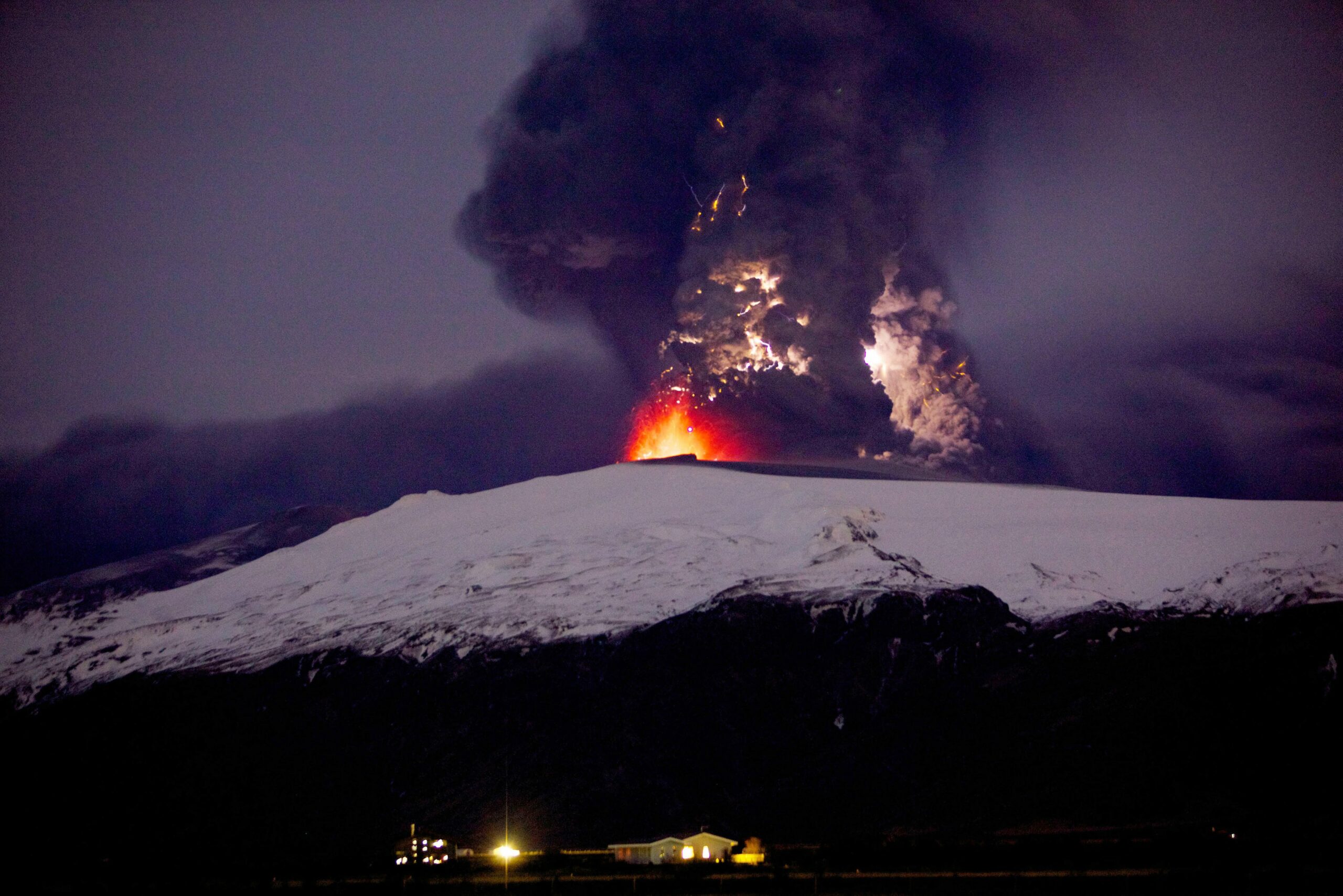 Der Ausbruch des Eyjafjallajökull im Jahr 2010. Steht eine ähnliche Eruption an einem anderen isländischen Vulkan bevor?