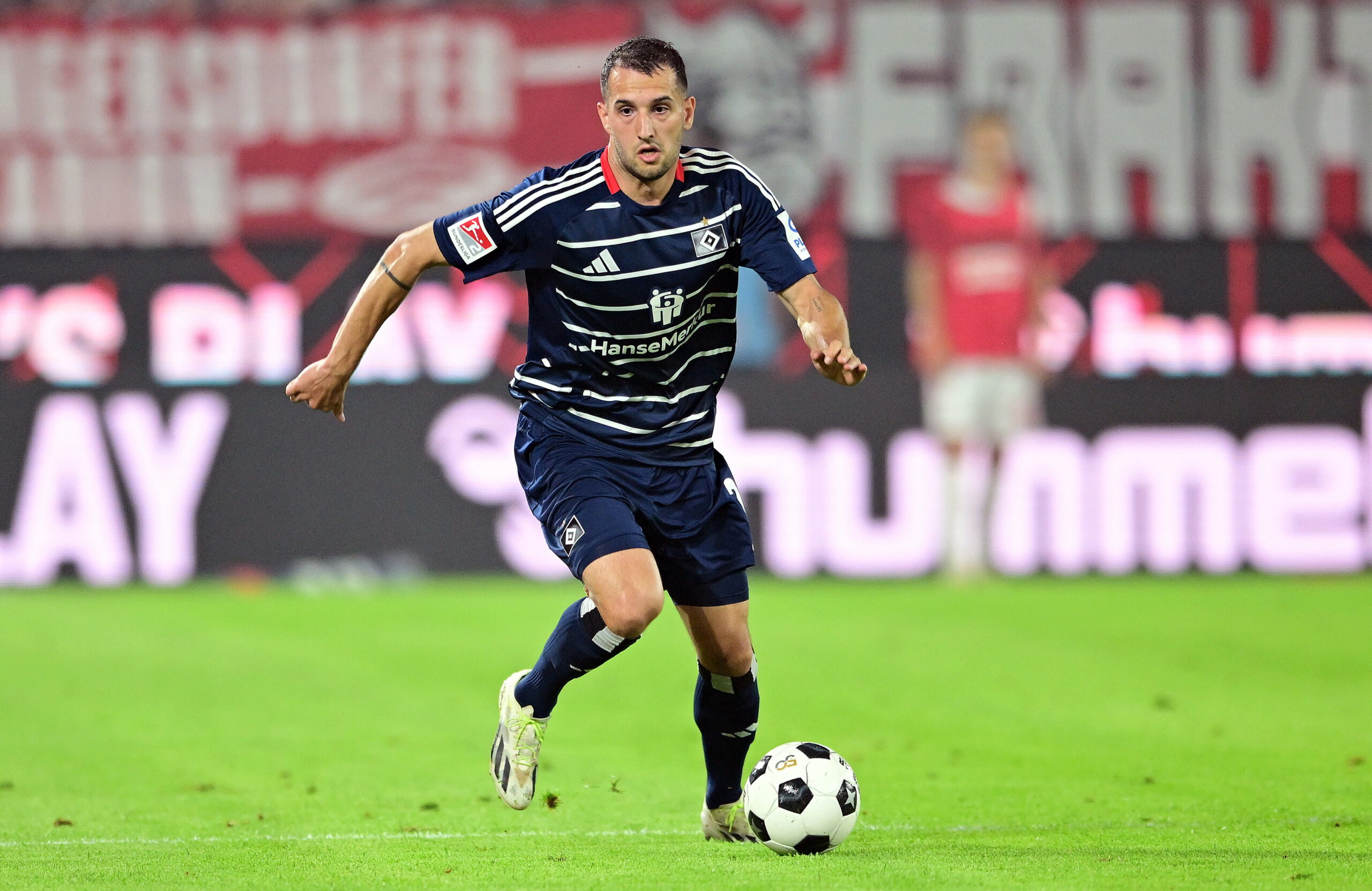 Levin Öztunali kehrte im Sommer 2023 zum HSV zurück. Wirklich glücklich wurde er danach nie.