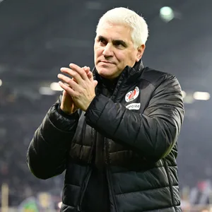 Andreas Bornemann applaudiert