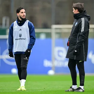 HSV-Trainer Merlin Polzin im Gespräch mit Ludovit Reis