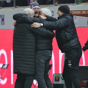 Alexander Blessin jubelt mit Nemeth, Bornemann und van der Jeugt