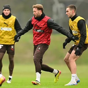 Carlo Boukhalfa und James Sands beim Training