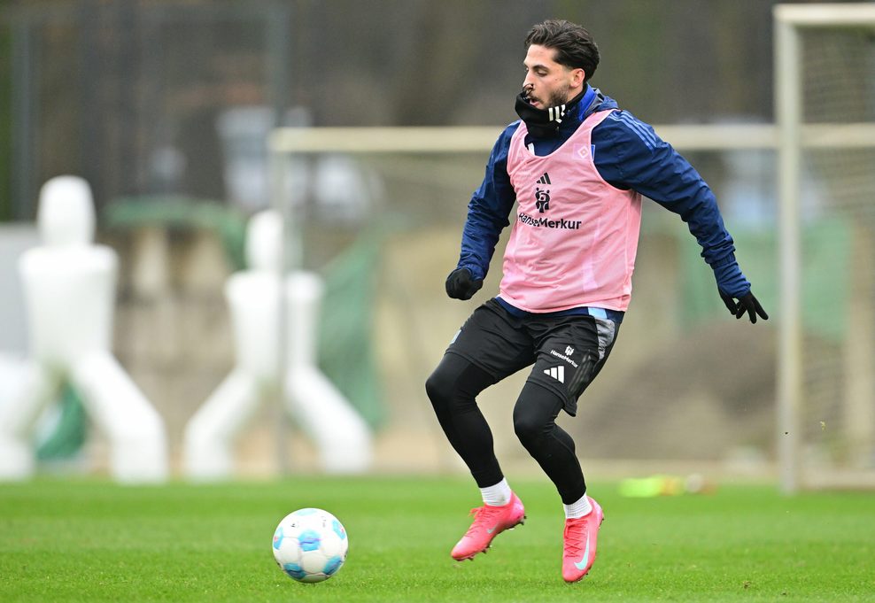 Ludovit Reis beim HSV-Training