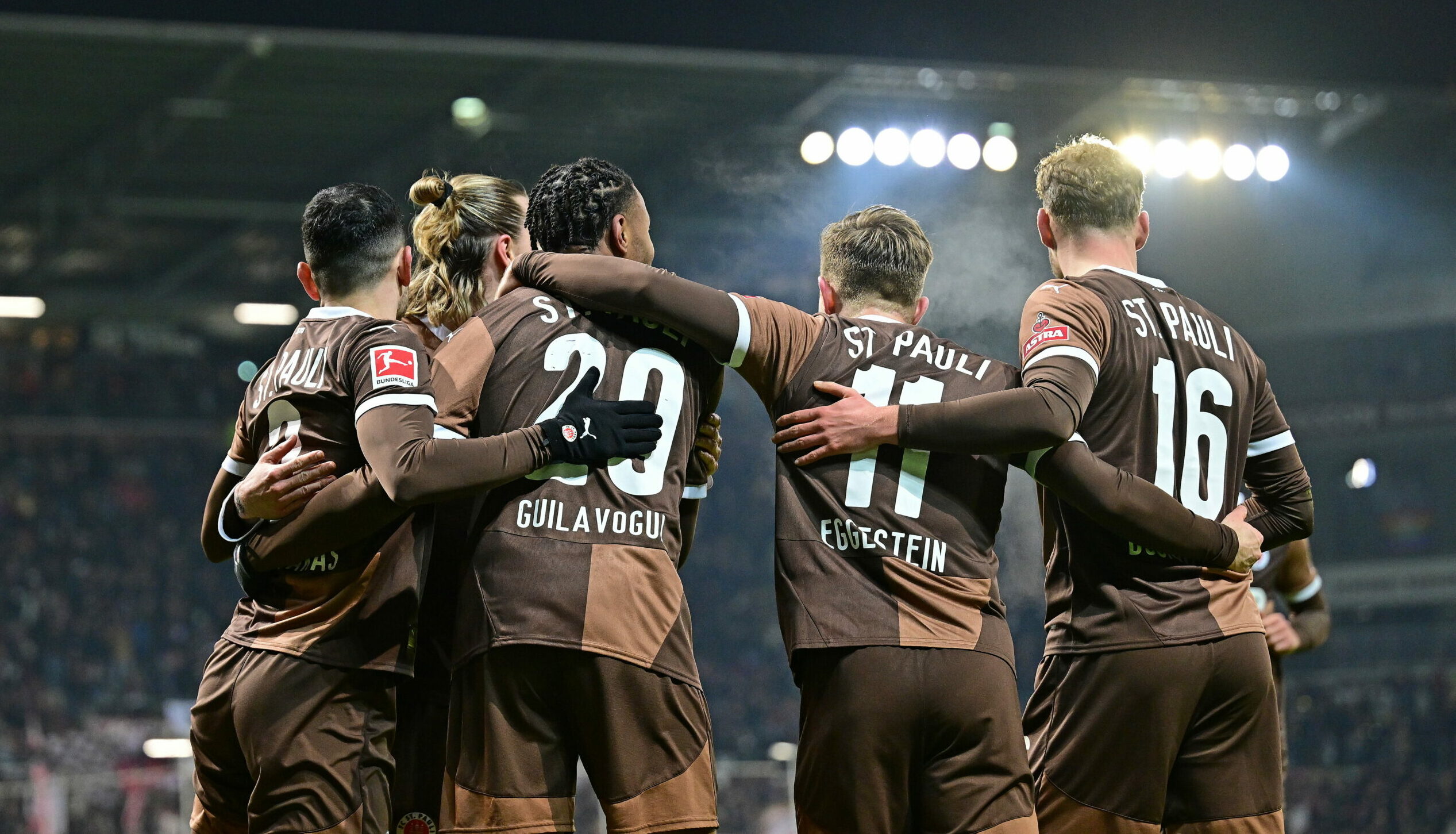 St. Pauli-Spieler jubeln