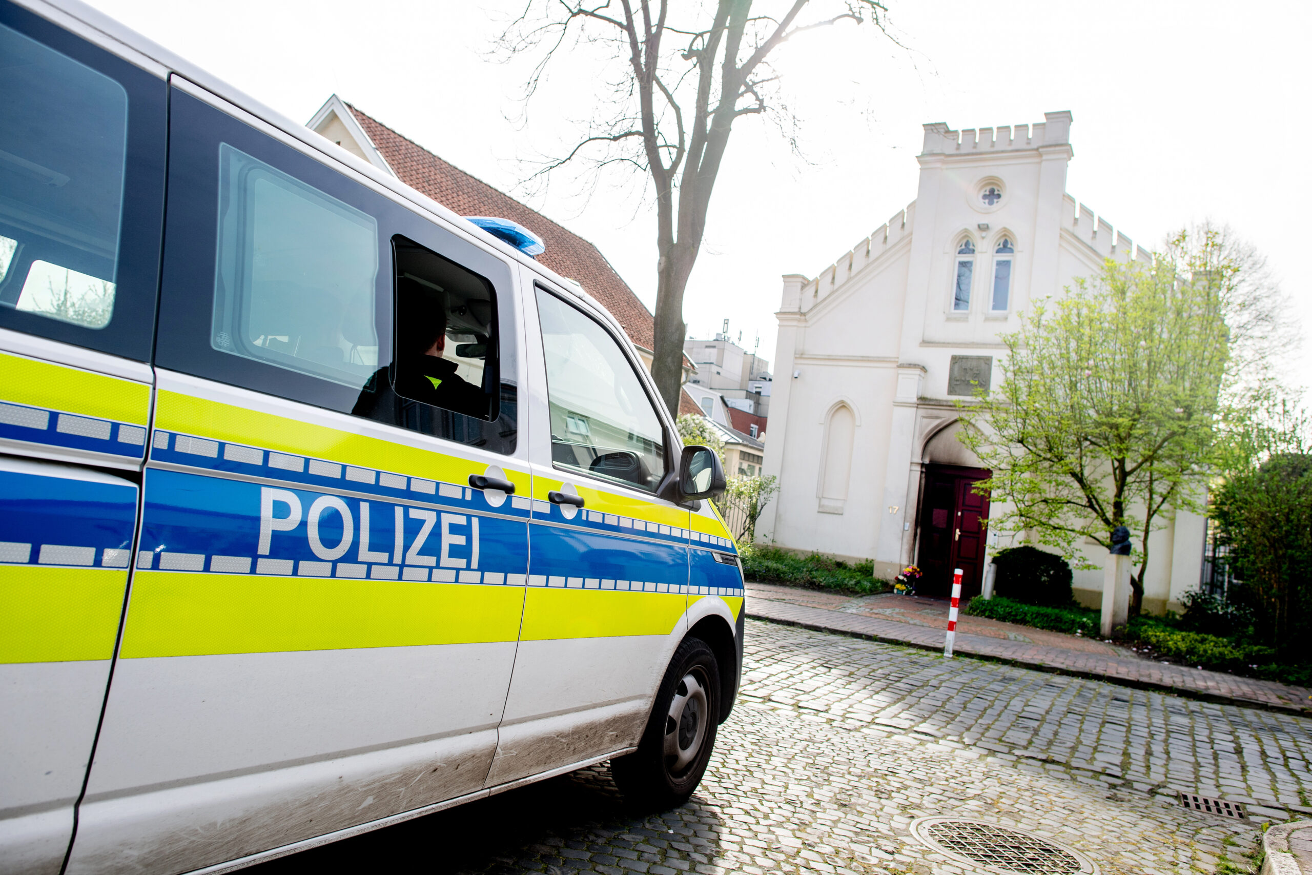 Im vergangenen Jahr hatte es einen Brandanschlag auf die Synagoge gegeben. (Archivbild)