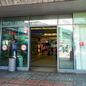 Bahnhof Altona