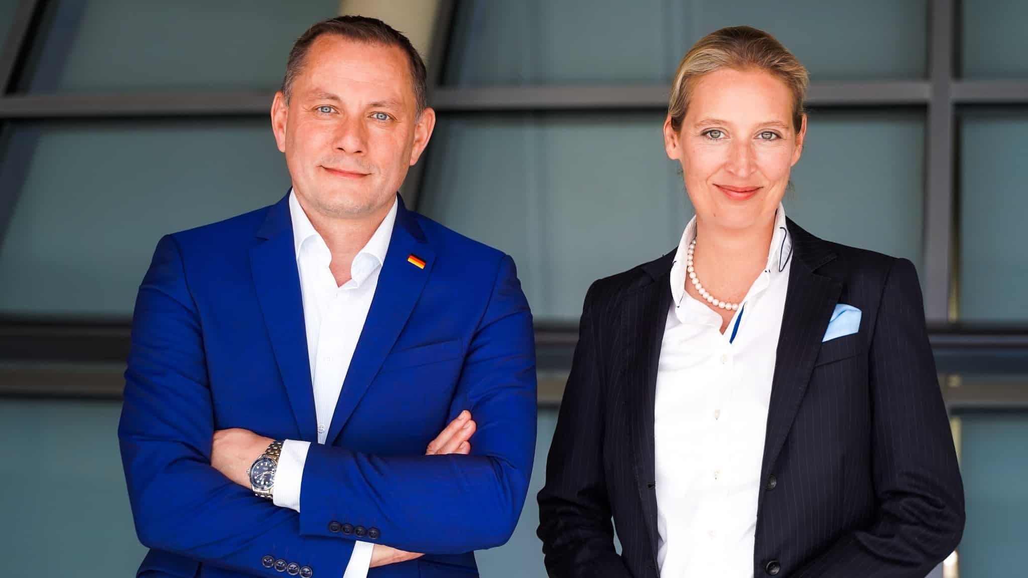 Tino Chrupalla und Alice Weidel: Die AfD wird aus Moskau und von von Trumps Lakaien hofiert. Das hat Gründe.