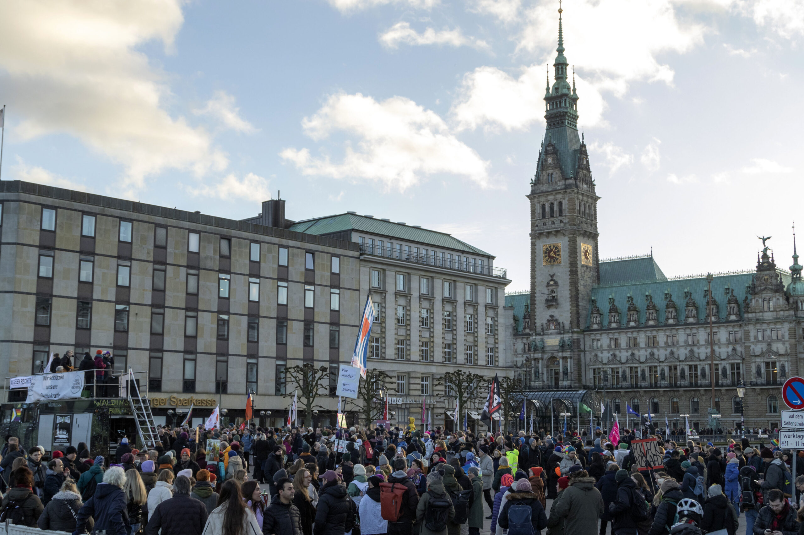 Demo vor dem Rathaus