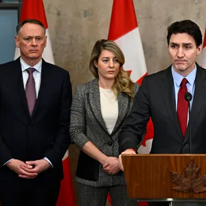 Kanadas Premierminister Justin Trudeau spricht zu den Medien, nachdem US-Präsident Trump eine Reihe von Zöllen gegen Kanada, Mexiko und China verhängt hat, in Ottawa.