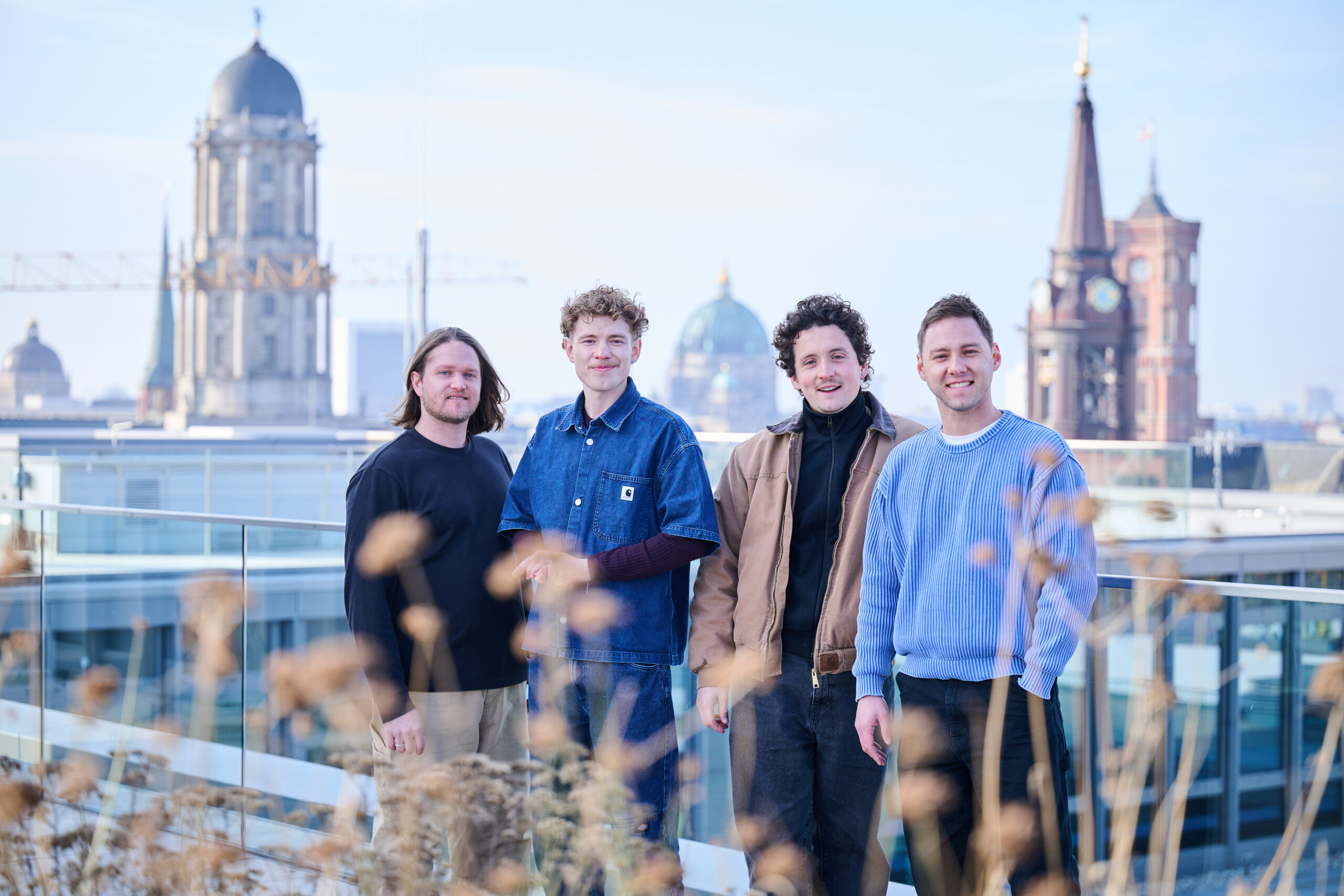 Die Band „Provinz“, Moritz Bösing (l-r), Leon Sennewald Vincent Waizenegger und Robin Schmid, hier in Berlin.