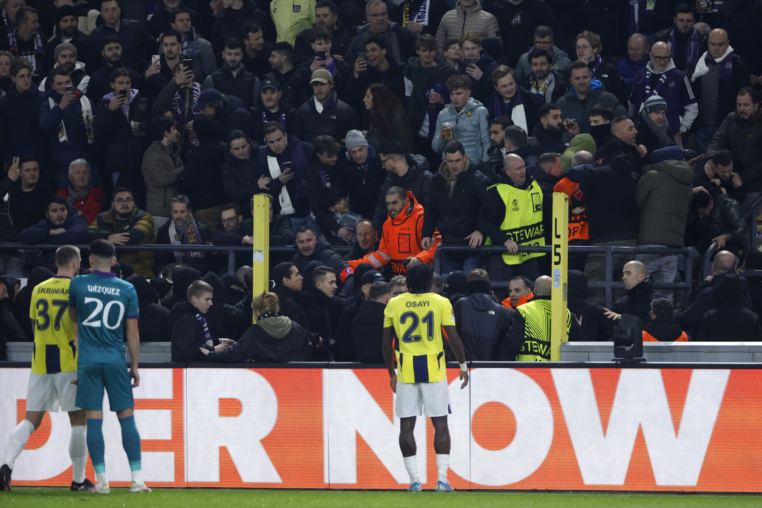 Fans prügeln sich in Anderlecht