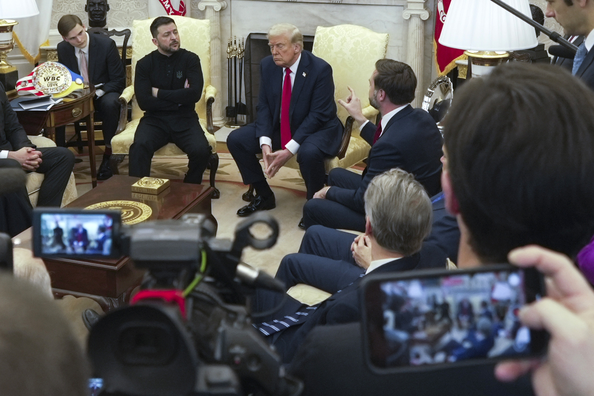 Treffen zwischen US-Präsident Trump und seinem ukrainischen Kollegen Selenskyj lief völlig aus dem Ruder.