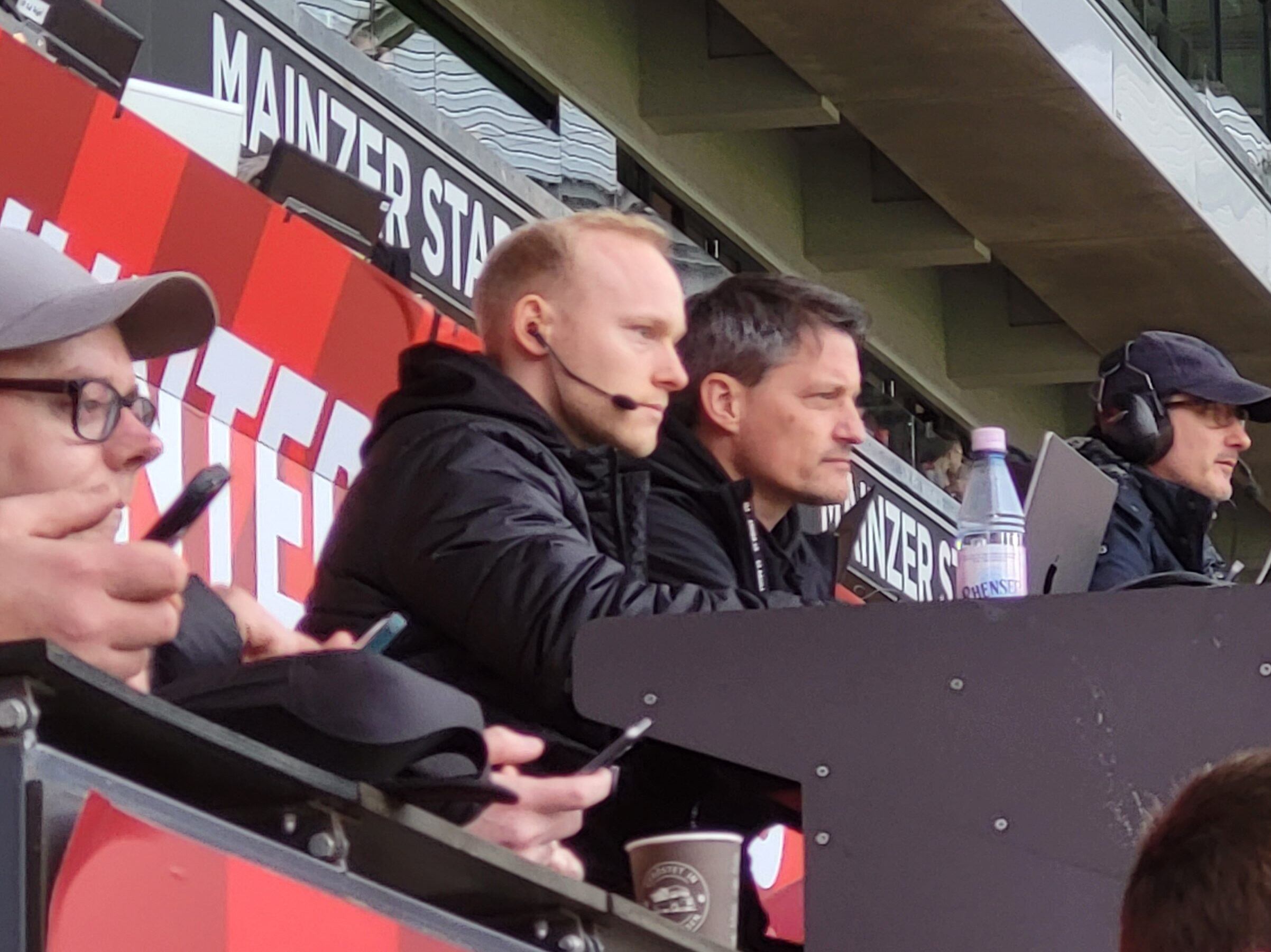 Alexander Blessin auf der Tribüne in Mainz