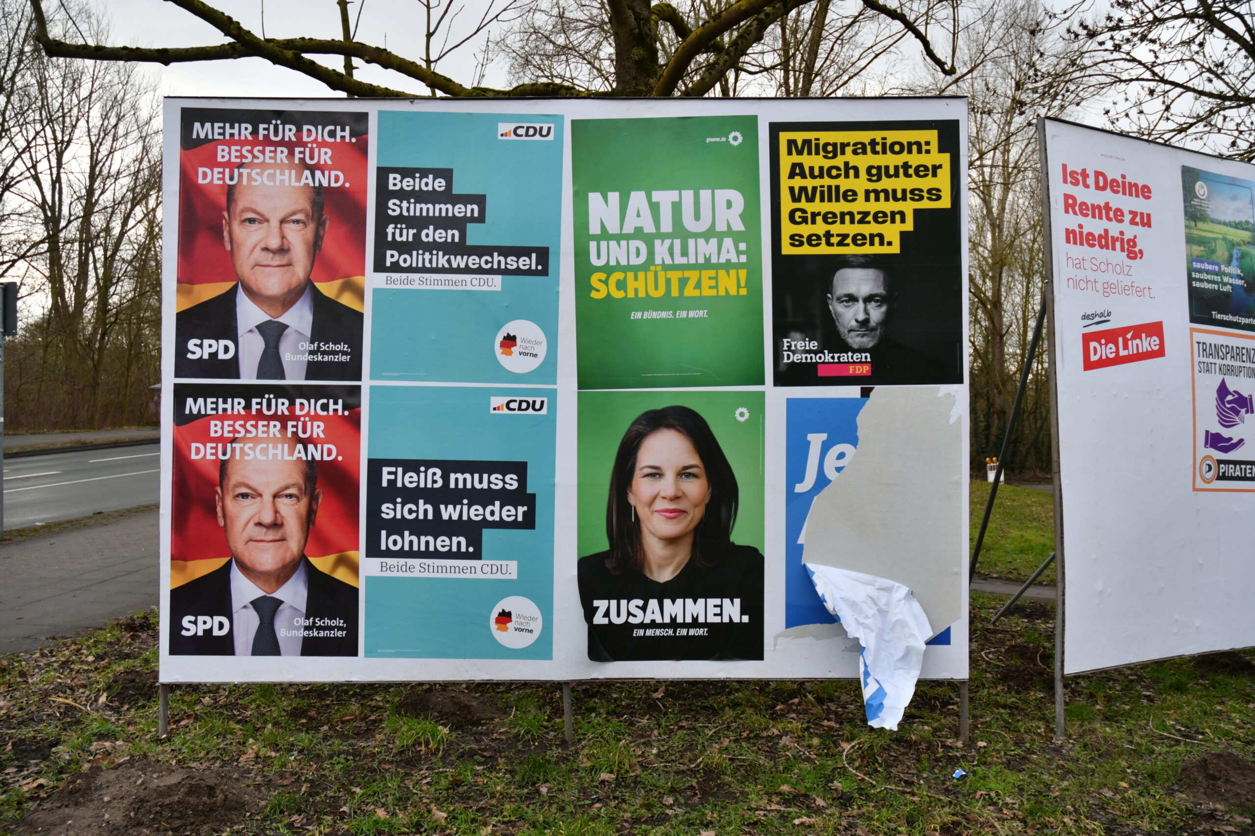 Wahlplakate zur Bundestagswahl 2025 (Archivbild).