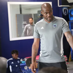 Guy Demel in einem Fitnessraum