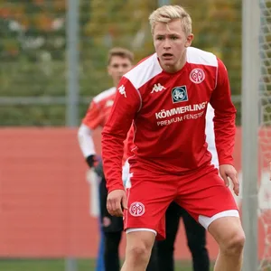 Jonathan Burkardt im Training bei Mainz05