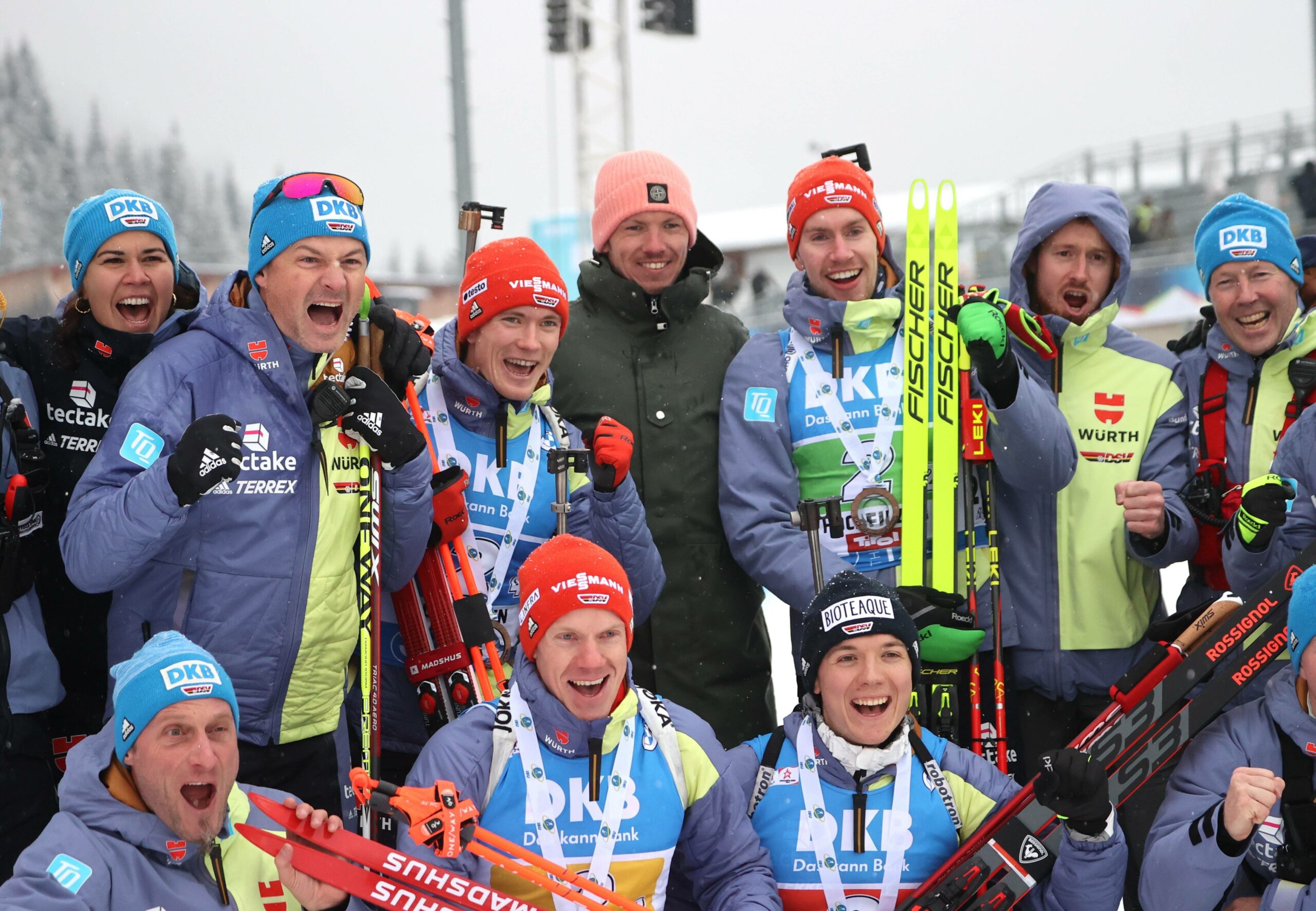 Bundestrainer Julian Nagelsmann besucht das deutsche Biathlon Team im Jahr 2022