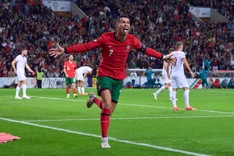 Cristiano Ronaldo jubelt im Trikot der portugiesischen Nationalmannschaft