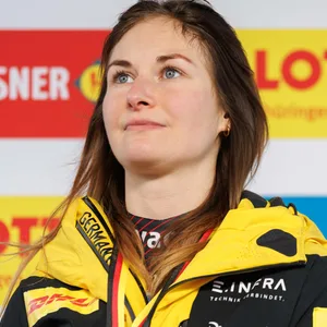 Julia Taubitz bei der Siegerehrung