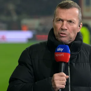 Lothar Matthäus am Sky-Mikrofon