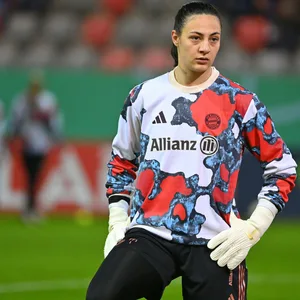 Maria Luisa Grohs beim Training des FC Bayern München