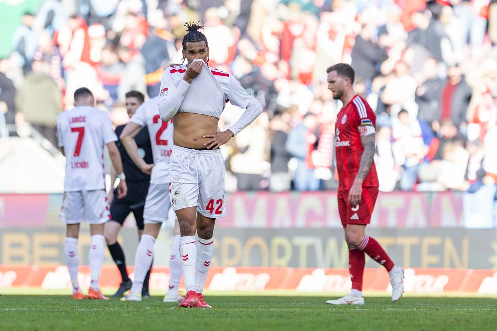 Köln Damian Downs unzufrieden nach dem Derby gegen Düsseldorf