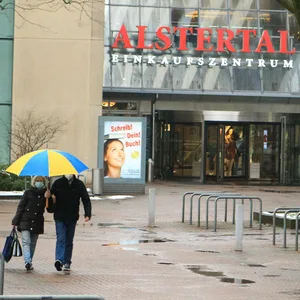 Eingang zu Einkaufszentrum Alstertal