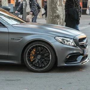 Geschoss auf Rädern: Ein AMG-Mercedes vom Typ C63. Die S-Version mit mehr als 500 PS war in Heide in ein illegales Autorennen verwickelt (Symbolbild).