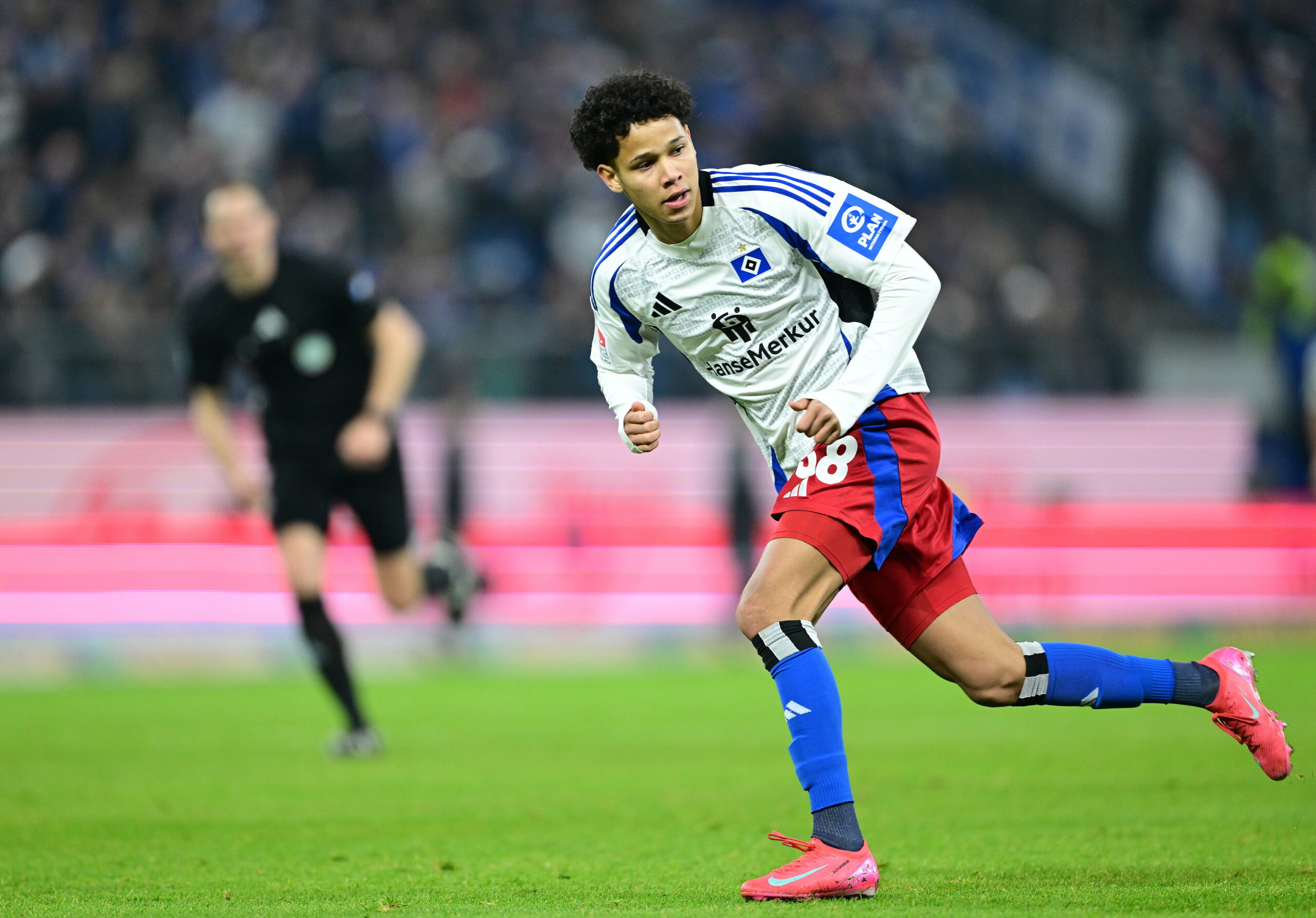 Alexander Røssing-Lelesiit bei seinem HSV-Debüt im Volksparkstadion