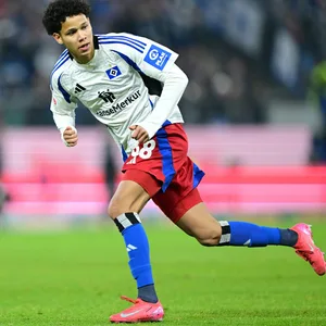 Alexander Røssing-Lelesiit bei seinem HSV-Debüt im Volksparkstadion