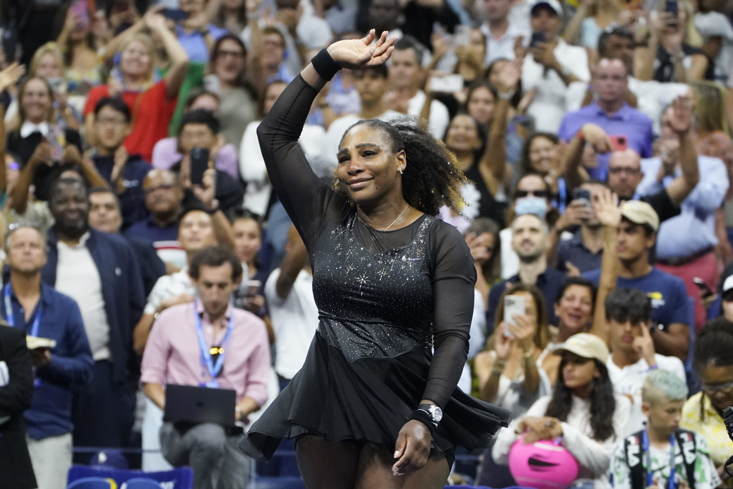 Tennis-Star Serena Williams winkt ihren Fans bei den U.S.Open