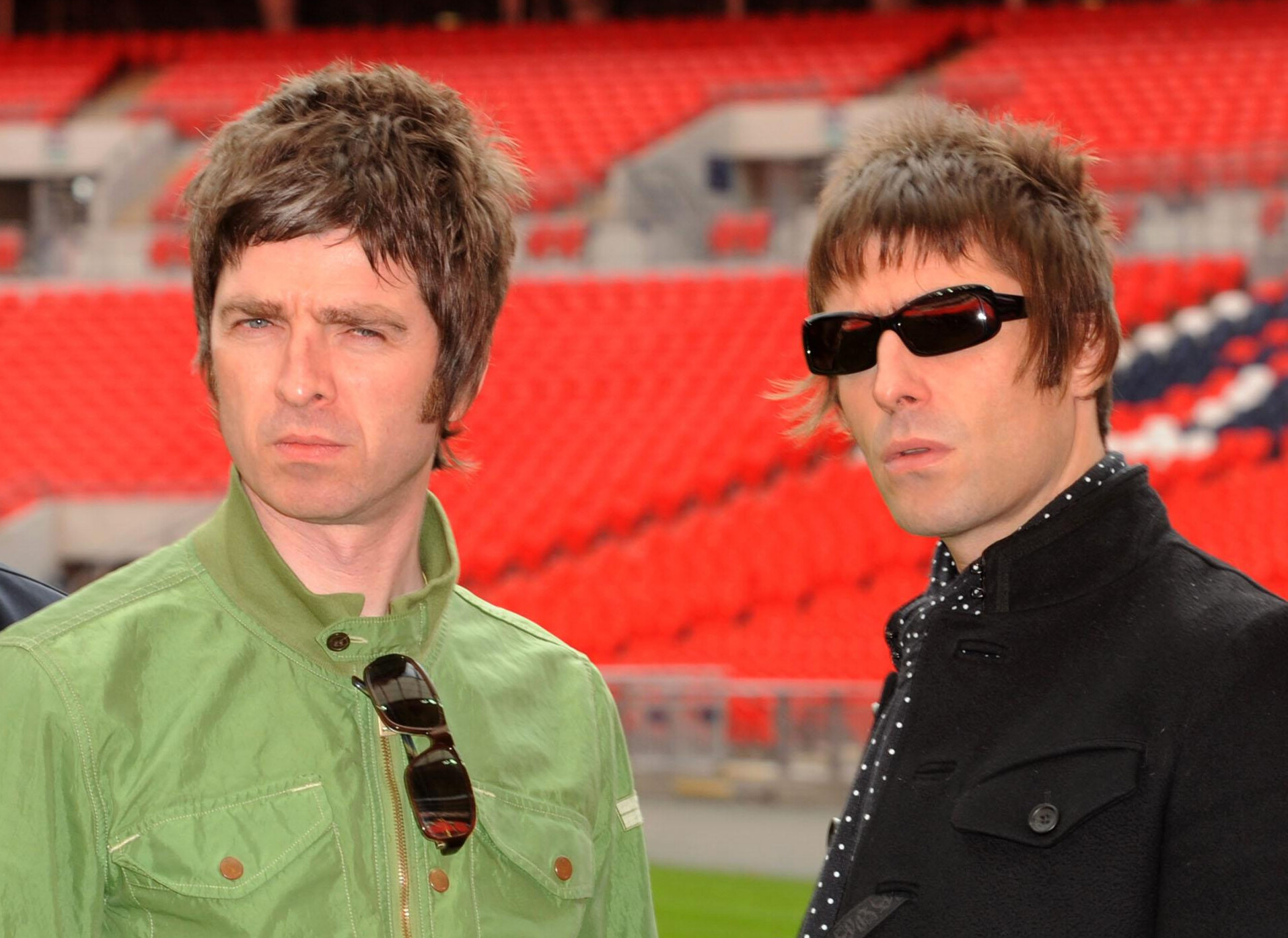 Die Oasis-Brüder Noel (l.) and Liam Gallagher