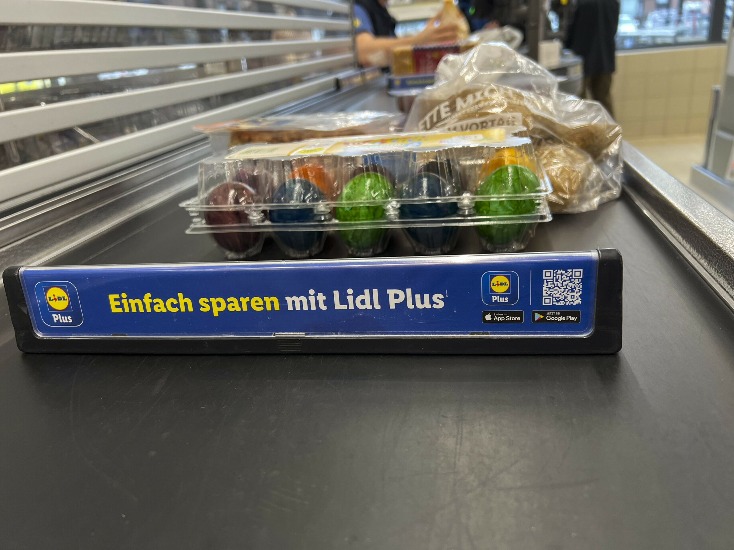 Die zurückgerufenen Riegel wurden im Discounter „Lidl“ verkauft. (Symbolbild)