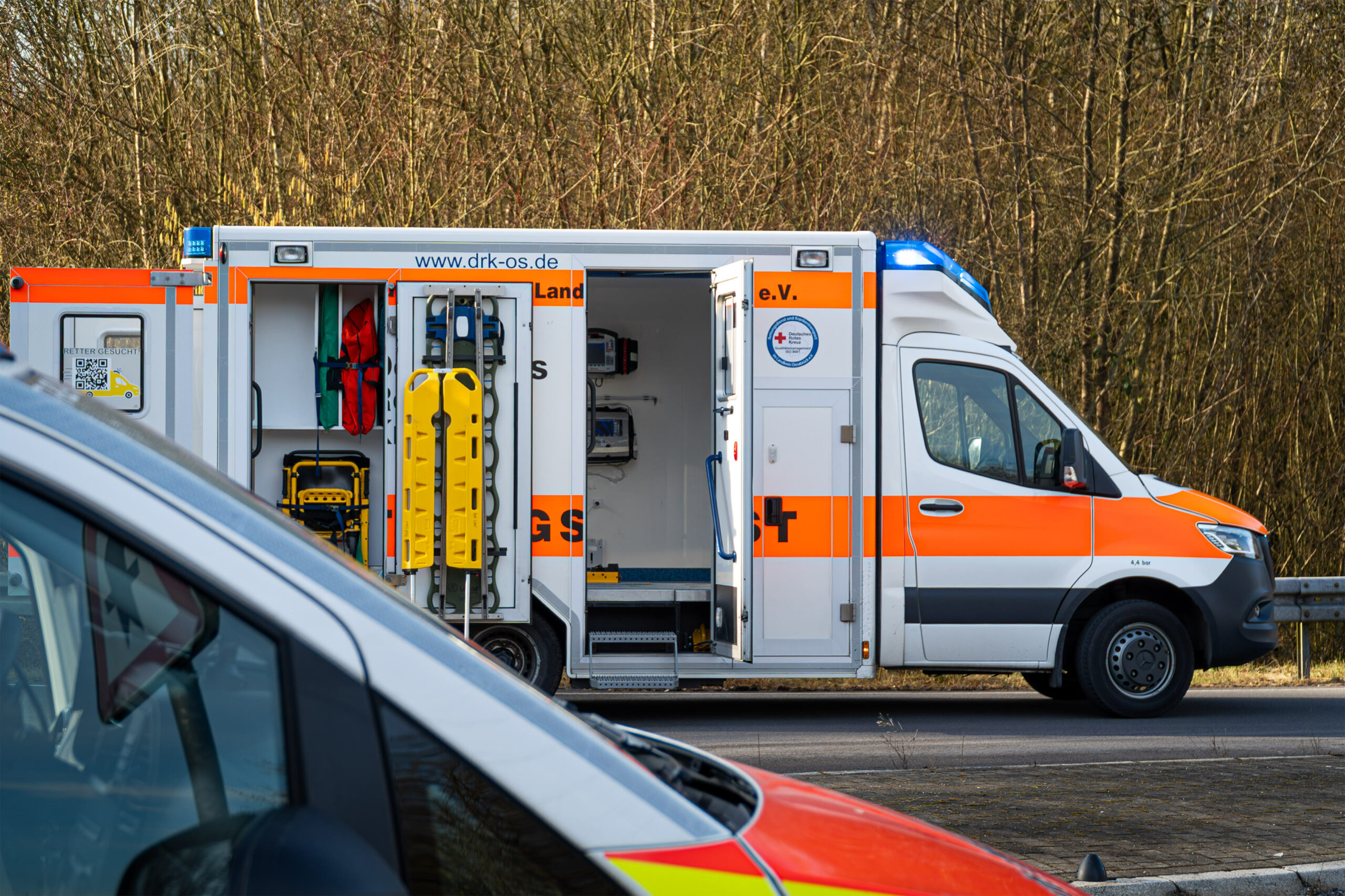 Rettungswagen im Einsatz (Symbolbild).