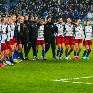HSV-Frauen jubeln im Volksparkstadion