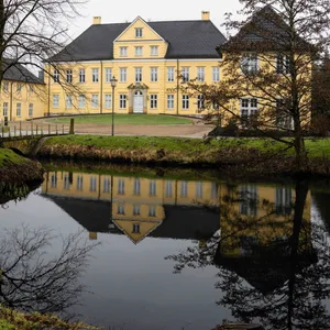 Im Landesarchiv in Schleswig wurde ein Teil eines berühmten Teppiches entdeckt.