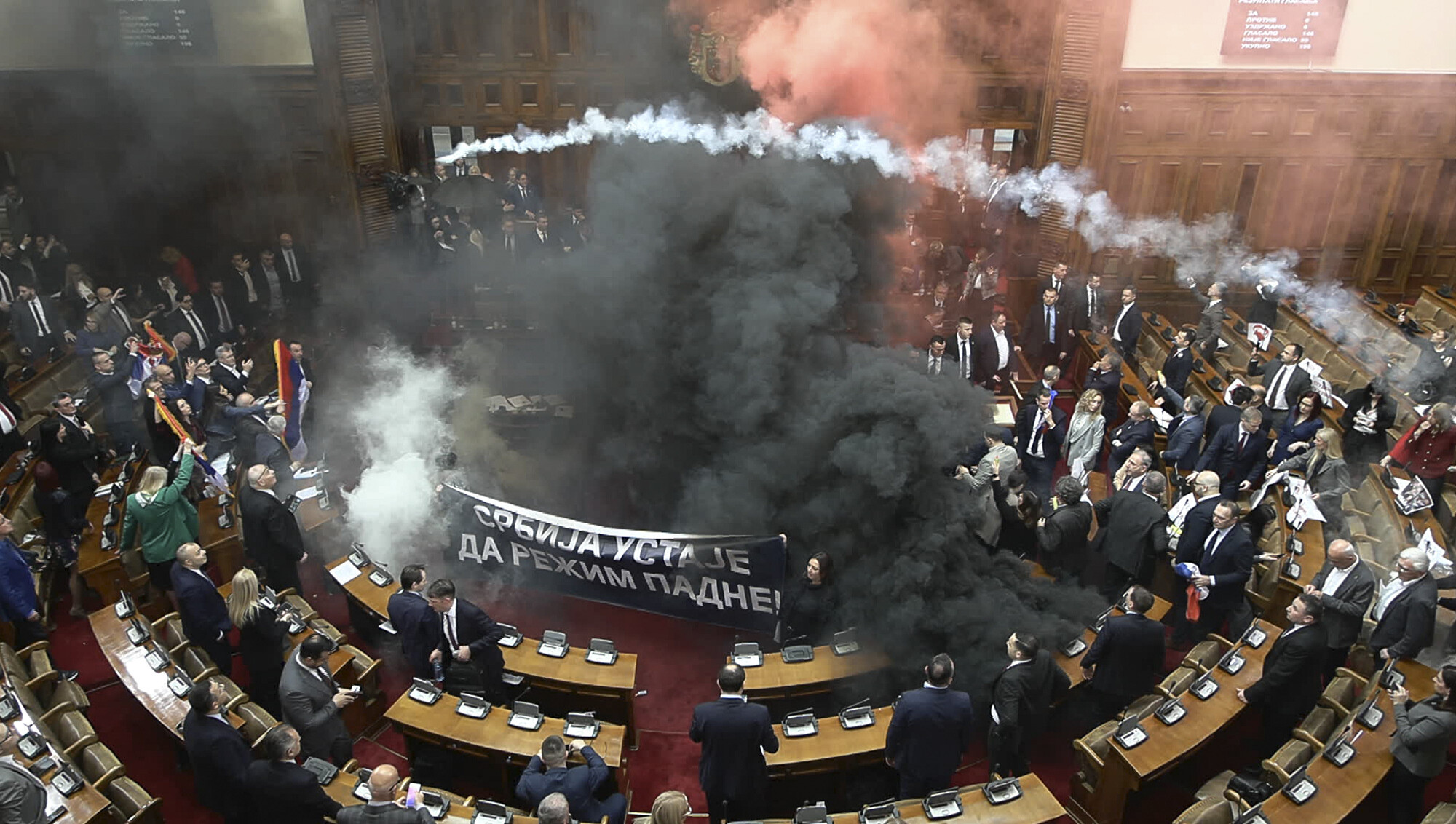 Ein Parlament voller Rauch